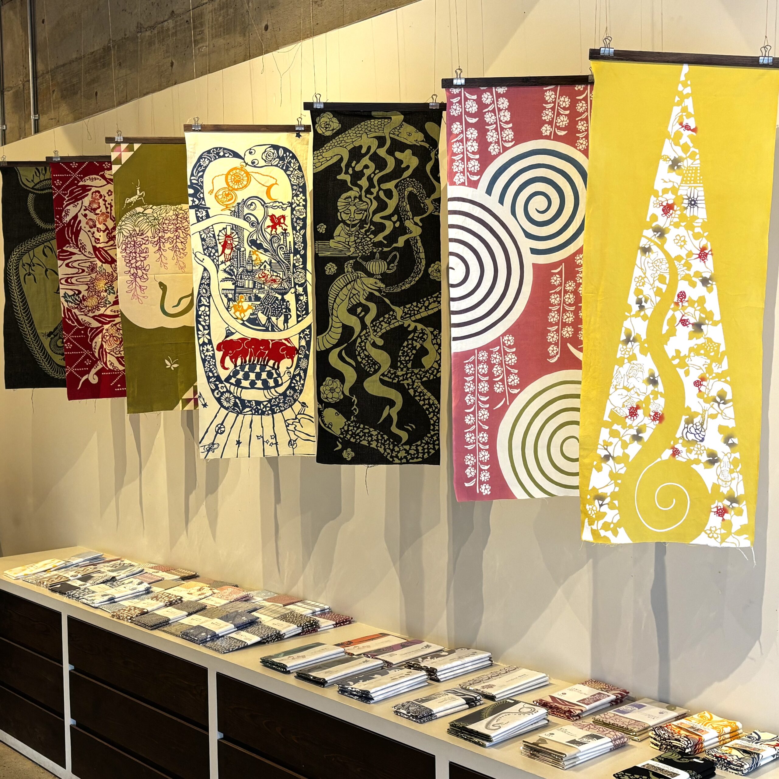 ☆入荷情報☆｜2025年 干支手ぬぐい - 大和屋履物店｜創業明治17年神田